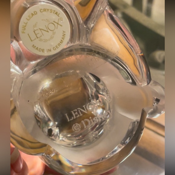 Lenox Crystal Winnie the Pooh Figurine - Picture 7 of 8